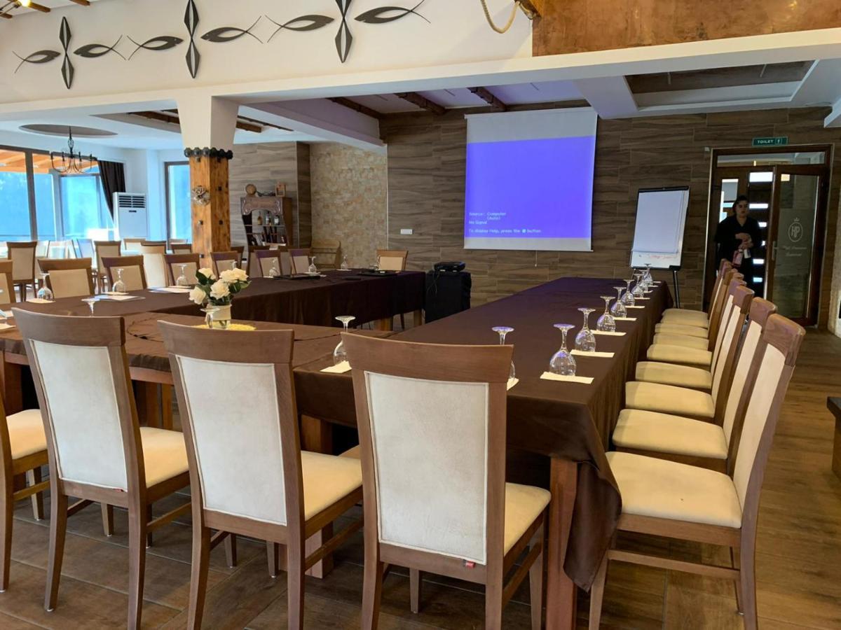 Hotel Panorama Rugove Печ Екстериор снимка