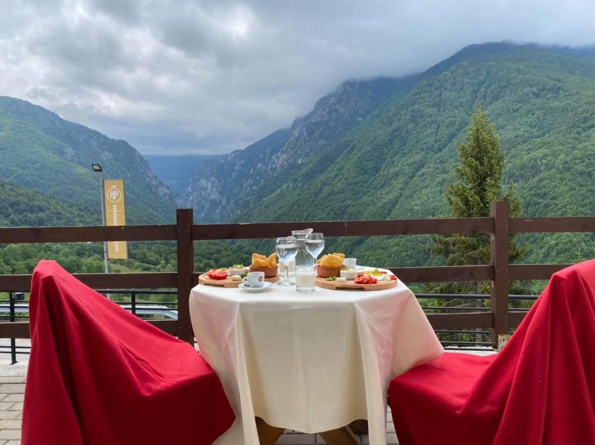 Hotel Panorama Rugove Печ Екстериор снимка