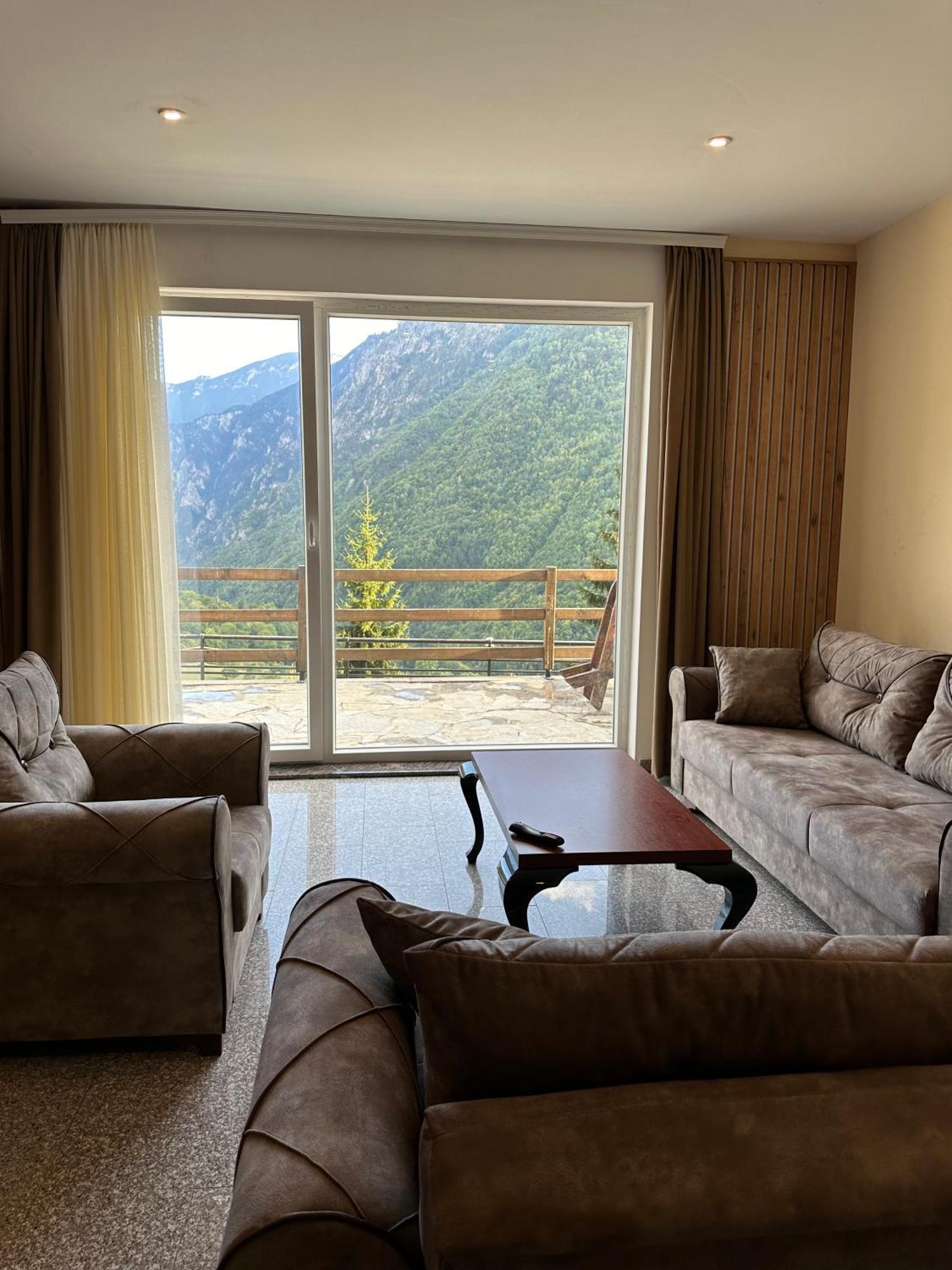 Hotel Panorama Rugove Печ Екстериор снимка